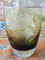 Prachtige oude glazen vaas uit Engeland met een uil 12,7 cm., Antiek en Kunst, Antiek | Vazen, Ophalen of Verzenden