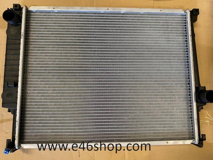 BMW E36 RADIATEUR OE 17111728908 ORG BMW NIEUW, Auto-onderdelen, Motor en Toebehoren, BMW, Nieuw, Ophalen of Verzenden
