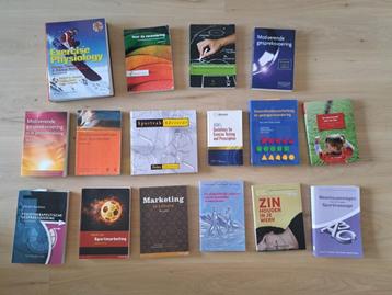 Studieboeken sportkunde/fysiotherapie/gespreksvoering/sport beschikbaar voor biedingen