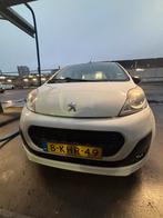 Peugeot 107 1.0 12V E-vti 68PK 3DR 2013 Wit, Auto's, Voorwielaandrijving, 4 stoelen, Origineel Nederlands, Handgeschakeld