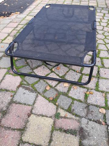 Hondenstretcher beschikbaar voor biedingen