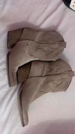 Laarsje, Kleding | Dames, Schoenen, Ophalen of Verzenden, Zo goed als nieuw, Zwart