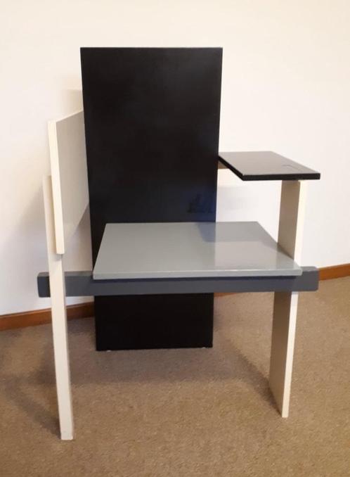 Berlijn stoel - Gerrit Rietveld replica, Antiek en Kunst, Antiek | Meubels | Stoelen en Banken, Ophalen