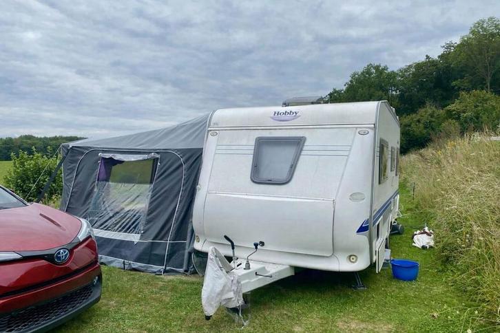 Te koop - Caravan -Hobby - Excellent Erle  Easy, Caravans en Kamperen, Caravans, tot en met 4, 1000 - 1250 kg, Standaardzit, Hobby