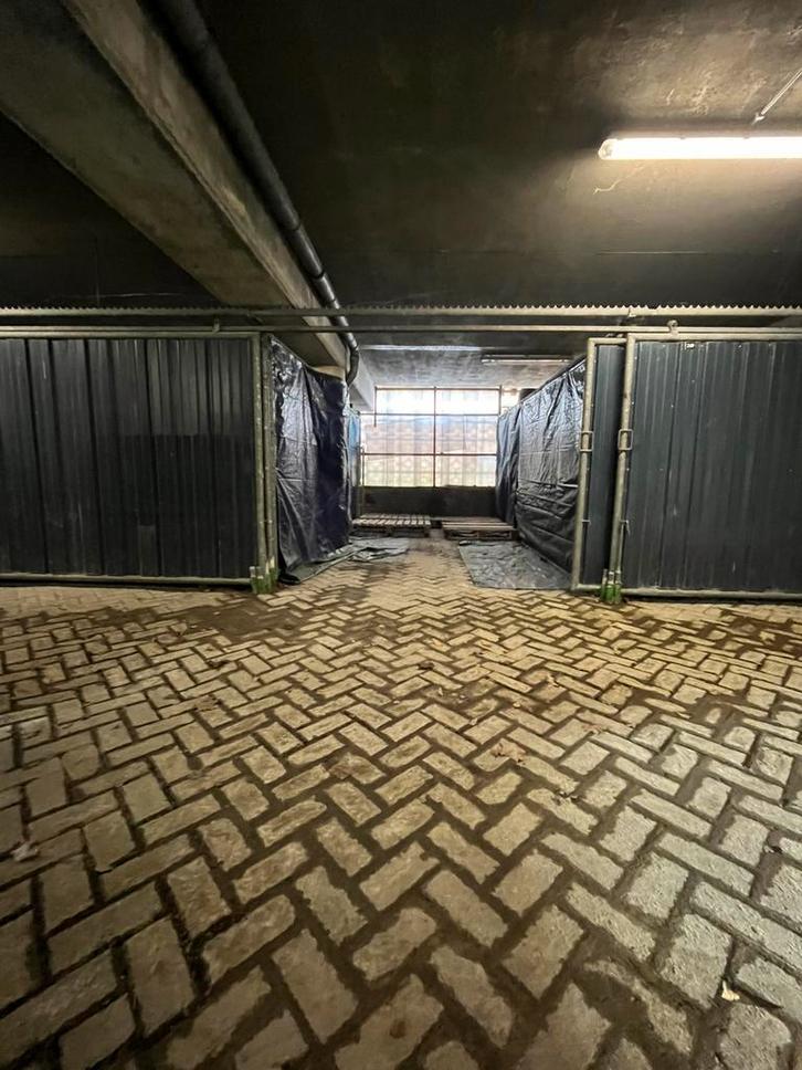 Te huur - overdekte parkeergelegenheid - Zoetermeer, Huizen en Kamers, Garages en Parkeerplaatsen, Zuid-Holland