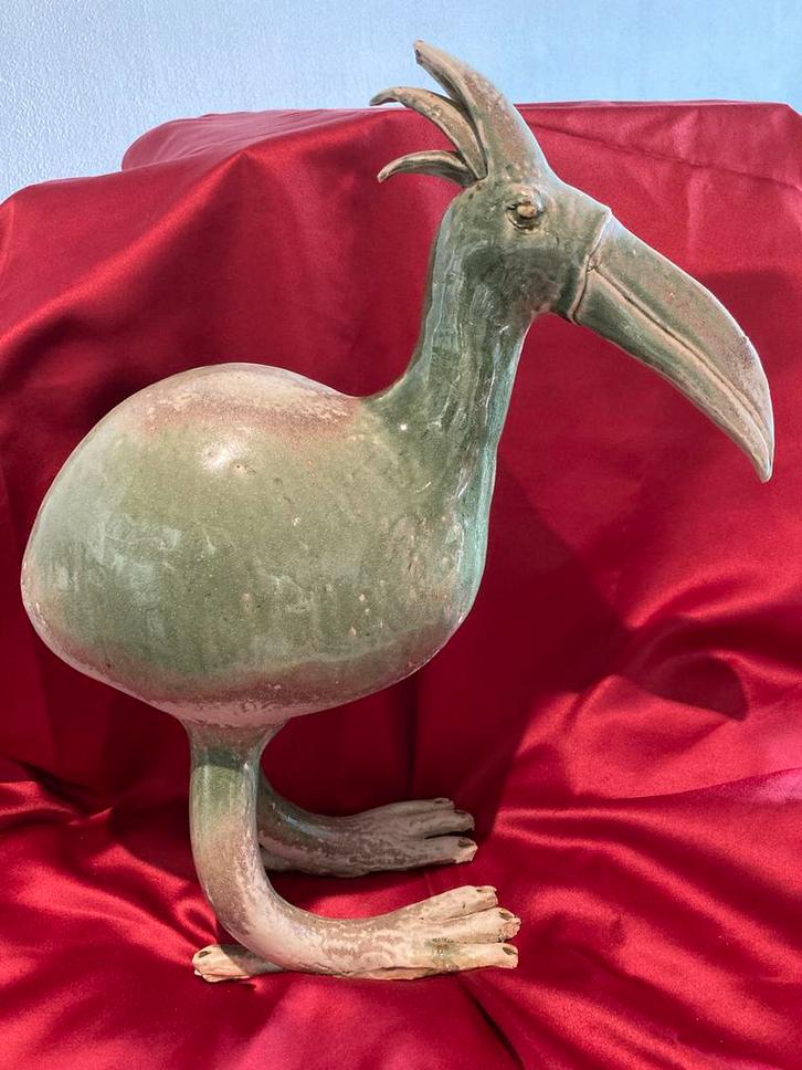 Uniek keramisch beeld van een gestileerde Ibis , 44cm hoog !, Antiek en Kunst, Antiek | Keramiek en Aardewerk, Ophalen of Verzenden