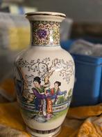 mooie chineese vaas, Antiek en Kunst, Antiek | Vazen, Ophalen of Verzenden