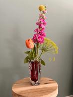 Zweedse vintage vaas dik glas met rode kern retro Scandinavi, Ophalen of Verzenden, Minder dan 50 cm, Rood, Glas