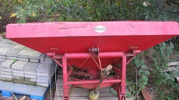 kunstmest strooier beschikbaar voor biedingen