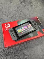 Nintendo Switch v2 Grijs met 128GB SD kaart, Switch 2019 Upgrade, Ophalen of Verzenden, Zo goed als nieuw, Met 1 controller