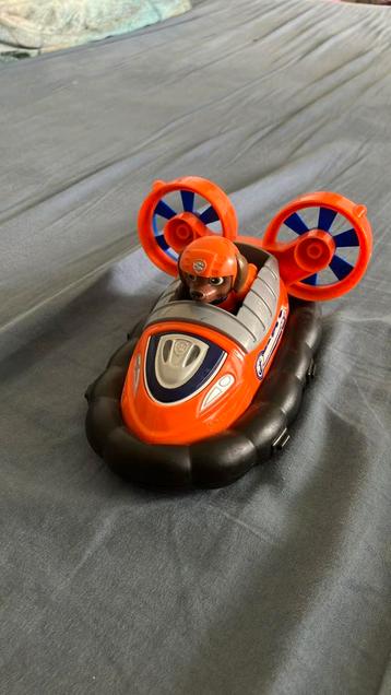 Paw Patrol Zuma en hovercraft beschikbaar voor biedingen
