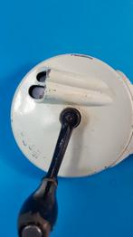 PeDe Snijbonenmolen, wit metaal. 7C2, Ophalen of Verzenden