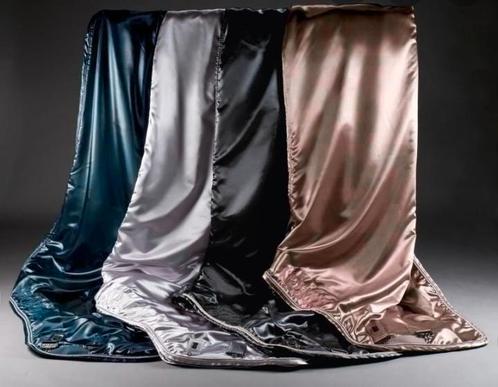 4 Eskadron platinum satin showdekens 205 6.9 XL NIEUW, Dieren en Toebehoren, Paarden en Pony's | Dekens en Dekjes, Nieuw, Deken