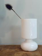 IKEA Lykta vaas wit glas, Wit, Ophalen of Verzenden, Minder dan 50 cm, Glas