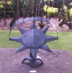 bronzen beeld/ zonnewijzer modern, Tuin en Terras, Ophalen, Nieuw