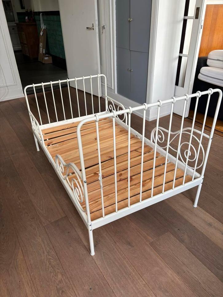 IKEA Minnen Meegroei Bed + Lattenbodem, Kinderen en Baby's, Kinderkamer | Bedden, Gebruikt, Minder dan 140 cm, 70 tot 85 cm, Lattenbodem