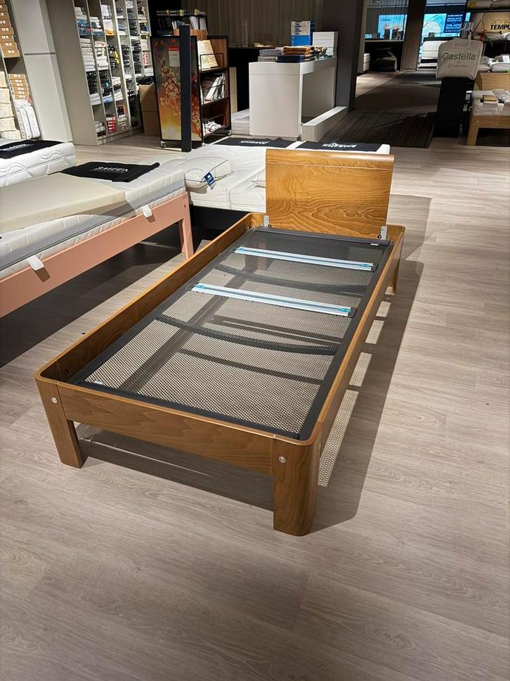 Auping Auronde 1500 100/200 walnoot + spiraal & hoofdbord, Huis en Inrichting, Slaapkamer | Bedden, Zo goed als nieuw, Eenpersoons