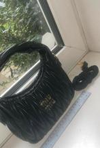 Miu miu tas, Sieraden, Tassen en Uiterlijk, Tassen | Damestassen, Ophalen of Verzenden, Zo goed als nieuw, Beige, Handtas