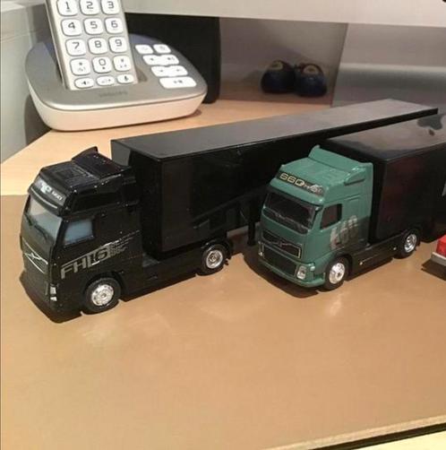 Volvo truck’s 1:87, Hobby en Vrije tijd, Modelauto's | 1:87, Zo goed als nieuw, Bus of Vrachtwagen, Overige merken, Ophalen of Verzenden