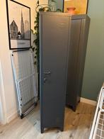 Mooie locker kast - zwart grijs, Huis en Inrichting, Kasten | Lockerkasten, Ophalen of Verzenden, Zo goed als nieuw