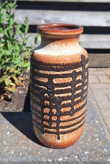 Prachtig vintage Scheurich West Germany vaasje. beschikbaar voor biedingen
