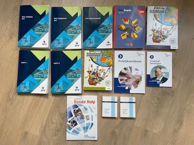 Opl. HANDHAVING boekenpakk.(&Winterjas,2-d./XXS ,Broek (36?), Diversen, Schoolbenodigdheden, Gebruikt, Ophalen of Verzenden