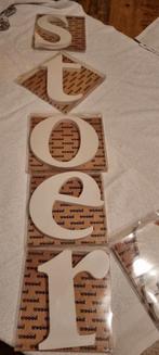 6 letters : STOER ! nieuwe houten letter in doos wit WOOOD, Ophalen of Verzenden, Nieuw, Wanddecoratie