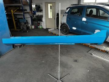 Dorpel LINKS Volvo V40 31265846 (Rebel Blue) Gebruikt beschikbaar voor biedingen