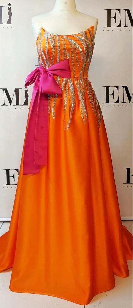 Oranje Galajurk met Pailletten & Roze Strik, Kleding | Dames, Jurken, Nieuw, Maat 38/40 (M), Oranje, Onder de knie, Ophalen of Verzenden