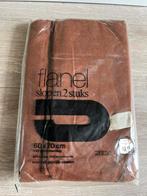 2 Nieuwe retro bruine flanellen kussenslopen, Bruin, Ophalen of Verzenden, Kussen, Nieuw