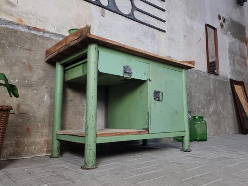 Vintage Groen Dressoir Hout en Staal | Industriele Werkbank, Huis en Inrichting, Kasten | Dressoirs, Gebruikt, 100 tot 150 cm