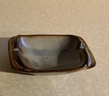 Volendams aardewerk blauw asbak, Huis en Inrichting, Keuken | Servies, Overige typen, Ophalen of Verzenden, Zo goed als nieuw