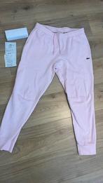 Lacoste Roze joggingbroek + lacoste cadeau, Kleding | Dames, Huispakken, Ophalen of Verzenden, Zo goed als nieuw, Roze