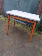 Vintage keukentafel met of white blad., Ophalen, Gebruikt, 100 tot 150 cm, Seventies