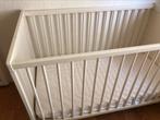 Houten kinderledikantje, Kinderen en Baby's, Babywiegjes en Ledikanten, Ophalen of Verzenden, Gebruikt, Ledikant
