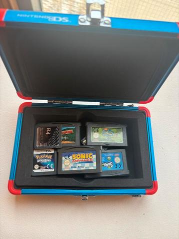 Nintendo DS Beschermdoos + 8 Spelletjes beschikbaar voor biedingen