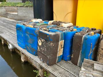 GRATIS jerrycan vlot 15x beschikbaar voor biedingen