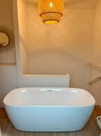 Badkuip - wit bad, Huis en Inrichting, Badkamer | Complete badkamers, Ophalen, Zo goed als nieuw