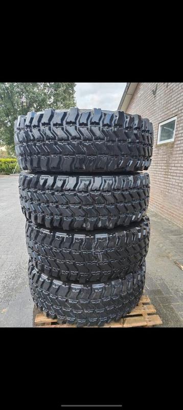 Shovel / Unimog banden 395/85R20 Goodyear