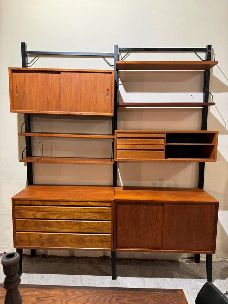 Poul Cadovius by Royal System vintage modulair wandsysteem, Huis en Inrichting, Kasten | Wandmeubels, Gebruikt, 200 cm of meer