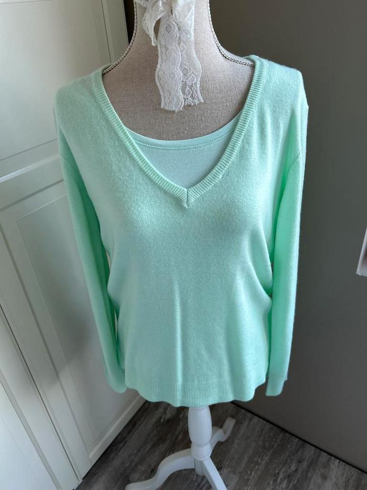 Groene set van de Hema. Vest + shirt. Maat M., Kleding | Dames, Truien en Vesten, Zo goed als nieuw, Maat 38/40 (M), Groen, Verzenden