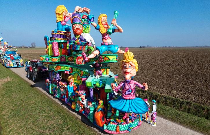 Nette polyester carnavalswagen, Hobby en Vrije tijd, Feestartikelen, Gebruikt, Overige typen, Carnaval, Ophalen