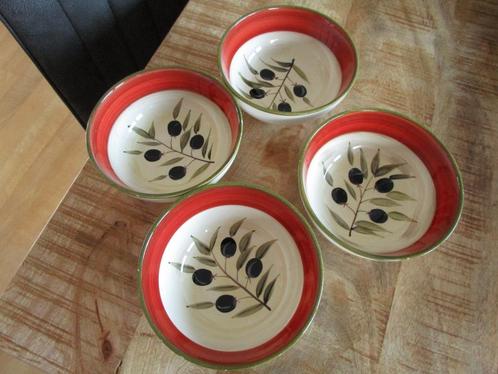 Vier ronde schaaltjes met olijvenprint, Huis en Inrichting, Keuken | Servies, Gebruikt, Schaal of Schalen, Overige stijlen, Aardewerk