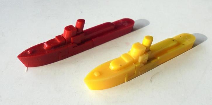 Twee LODALINE speelgoedbootjes, lees de tekst., Antiek en Kunst, Antiek | Speelgoed, Ophalen of Verzenden