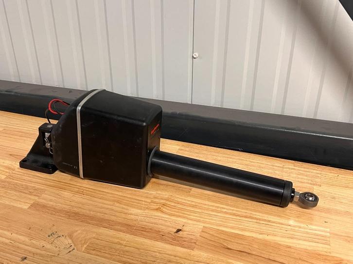 Raytheon type 2S stuurautomaat / computer type 300 24V, Watersport en Boten, Navigatiemiddelen en Scheepselektronica, Gebruikt