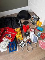 Goochelspullen met hoed en cape, Ophalen of Verzenden