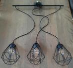 Driedelige plafondlamp. Zwart met verlichting., Huis en Inrichting, Lampen | Hanglampen, Ophalen of Verzenden, Zo goed als nieuw