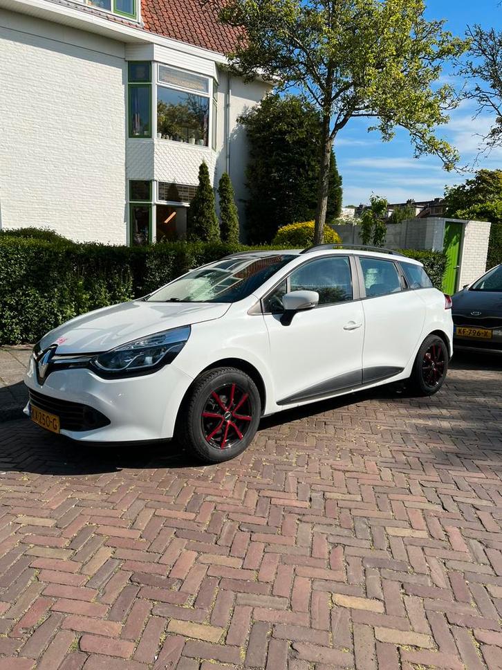Renault Clio 1.5 DCI 66KW Estate 2016 Wit, Auto's, Renault, Particulier, Clio, Diesel, B, Stationwagon, Handgeschakeld, Origineel Nederlands