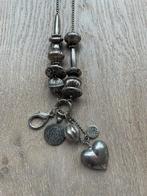zilverkleurige bolletjesketting met geoot hart 48 cm, Gebruikt, Ophalen of Verzenden, Zilver, Overige materialen