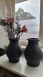 2 mooie grijze vazen/ bloempotten, Ophalen, Gebruikt, Overige kleuren, Minder dan 50 cm